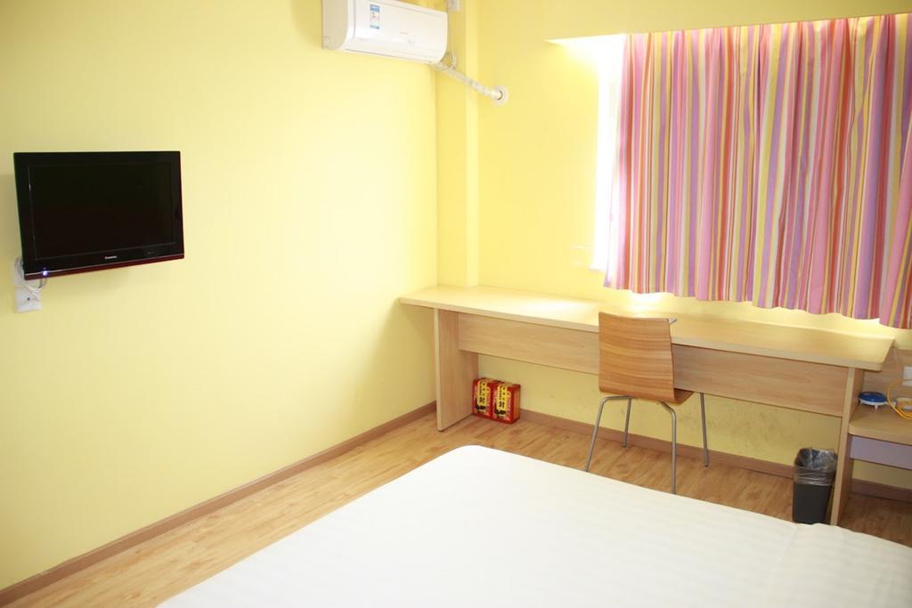7Days Inn Qingdao Haiyunan Xinglong Road Экстерьер фото